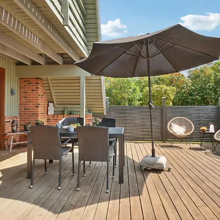 Amazing In With Kitchen